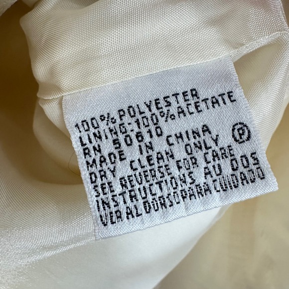 Collections for Le Suit Women Cream Short Sleeve Career Blazer Jacket Sz 12 - Picture 8 of 9